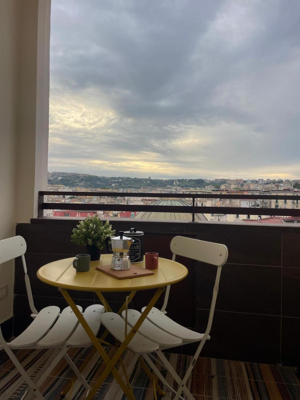 Faccia Gialla Napoli Casa Vacanze Bagian luar foto