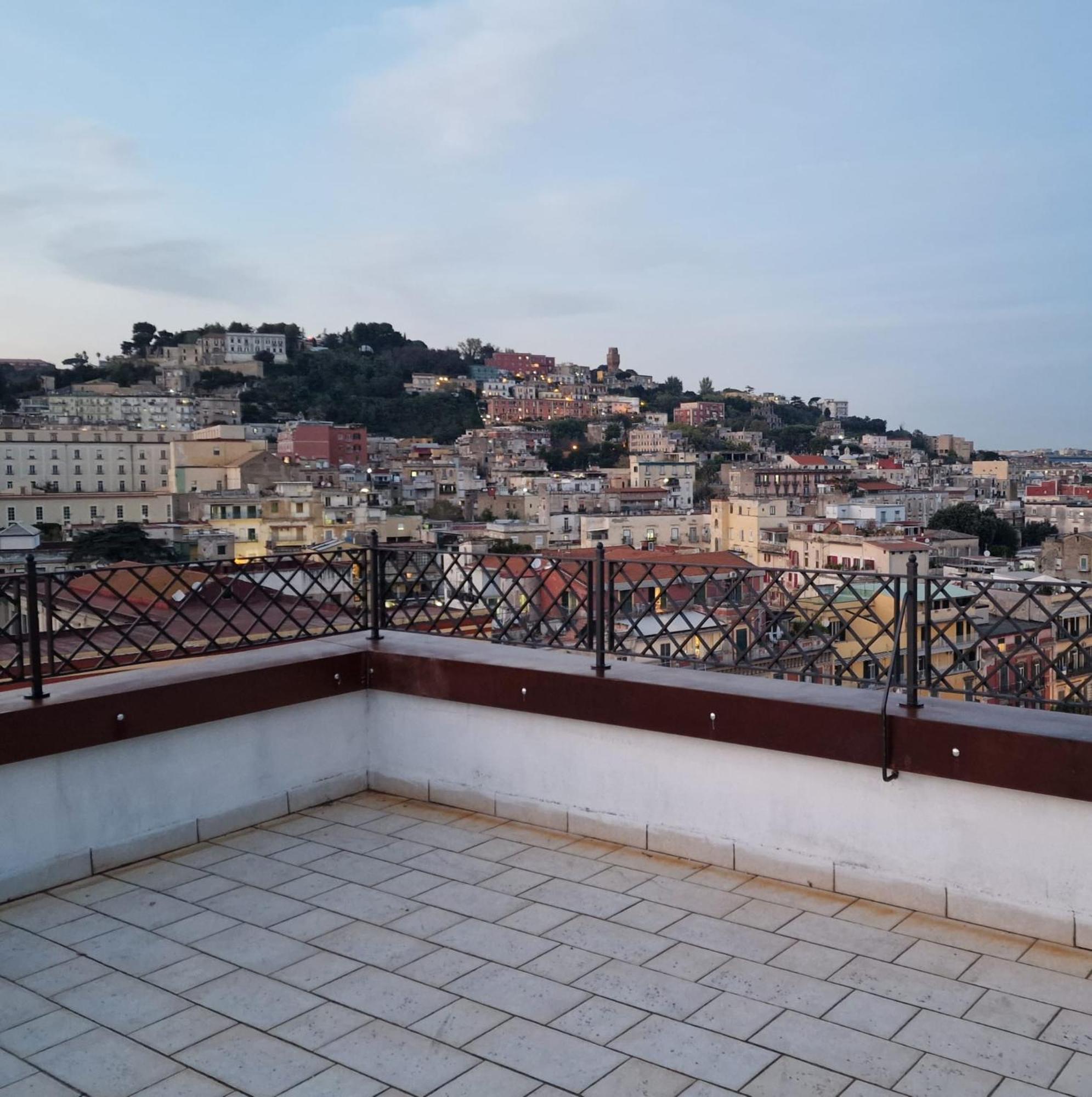 Faccia Gialla Napoli Casa Vacanze Bagian luar foto
